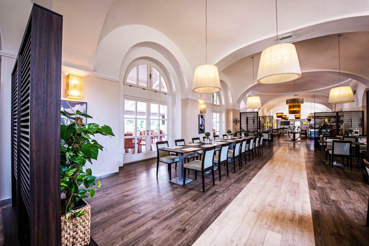 Pannonia Golf & Country Club Bed & Breakfast Alcsutdoboz Eksteriør bilde